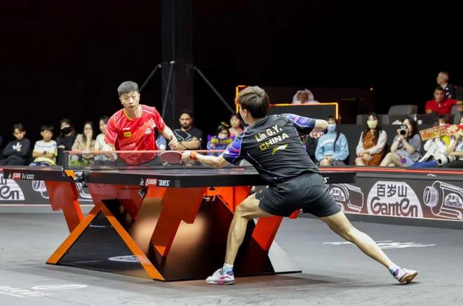 葡萄牙队鏖战中国队,梁靖崑关键制胜 葡萄牙队鏖战中国队,梁靖崑关键制胜