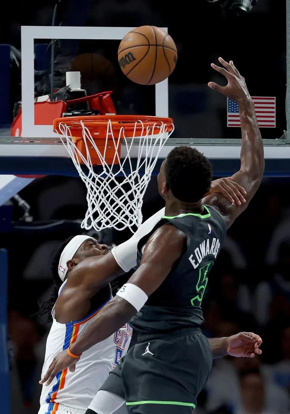 公牛鏖战骑士，利拉德统治全场