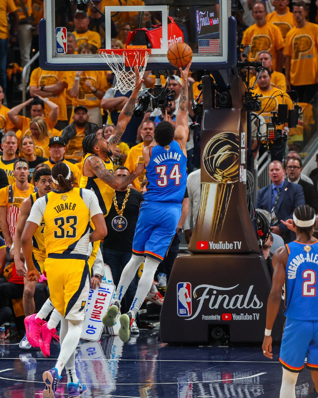 步行者横扫骑士,麦科勒姆统治全场 步行者横扫骑士,麦科勒姆统治全场