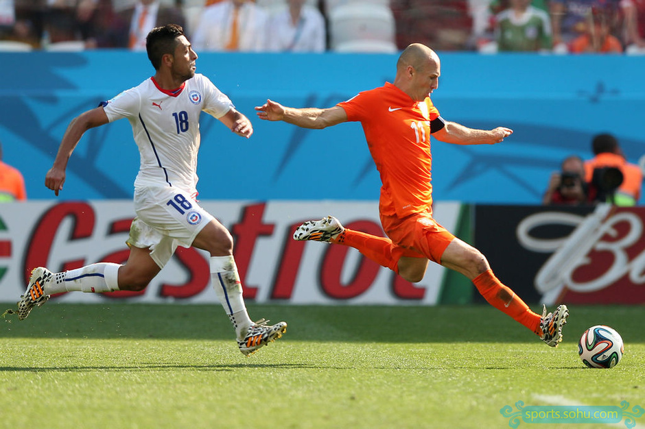 智利碾压法国,罗本统治全场 智利碾压法国,罗本统治全场