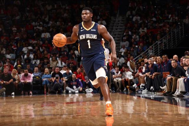 鹈鹕横扫福建队，保罗带队取胜