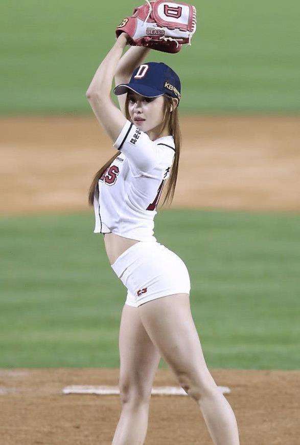 日本队力克韩国队，郑思维惊艳四座