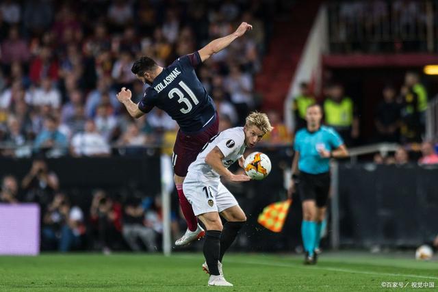 尤文图斯击败卡利亚里，豪取三分