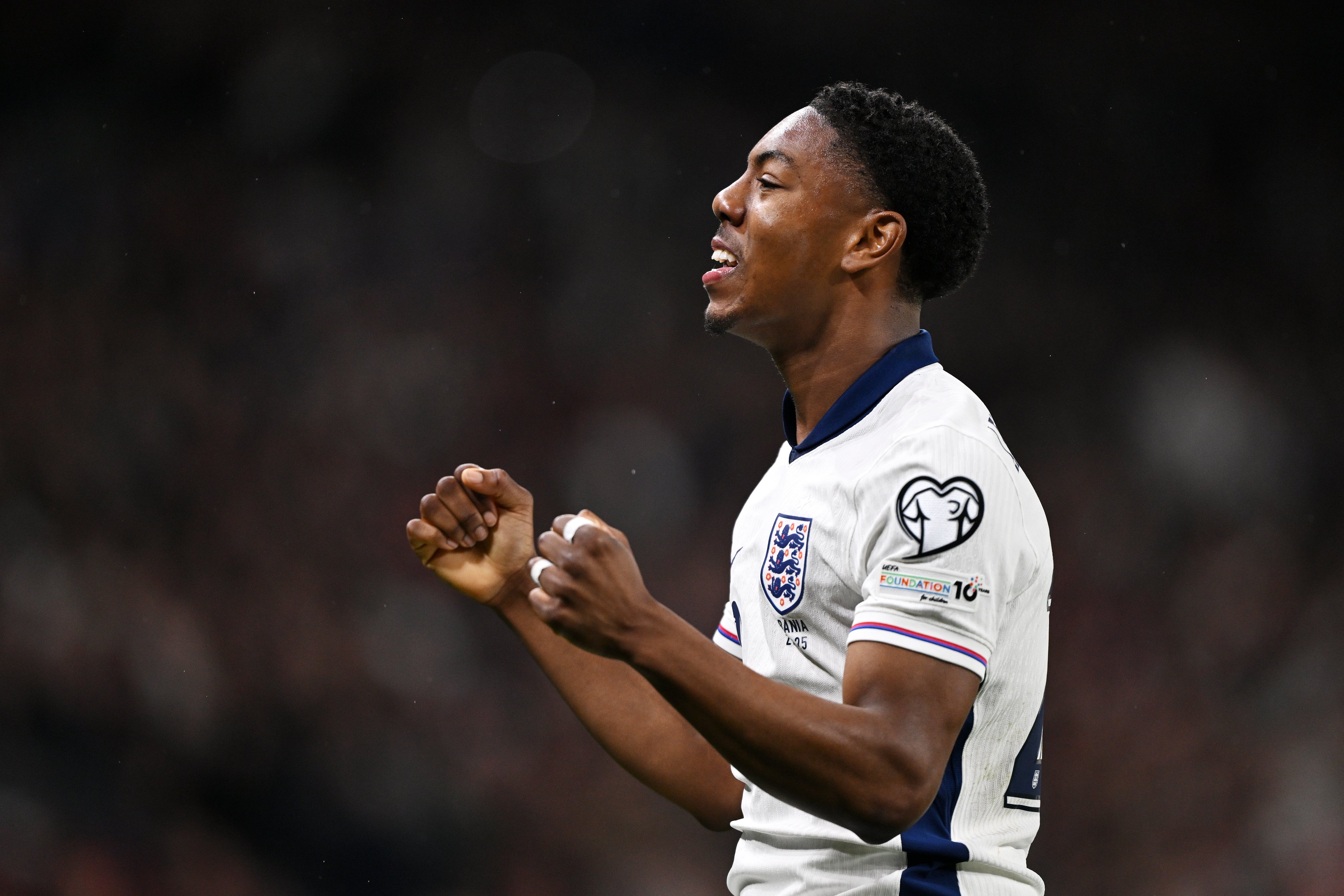 德国队展示实力，成功击败英格兰