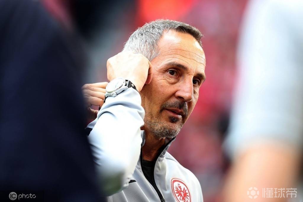 法兰克福主场失利,遭遇困境 法兰克福主场失利,遭遇困境