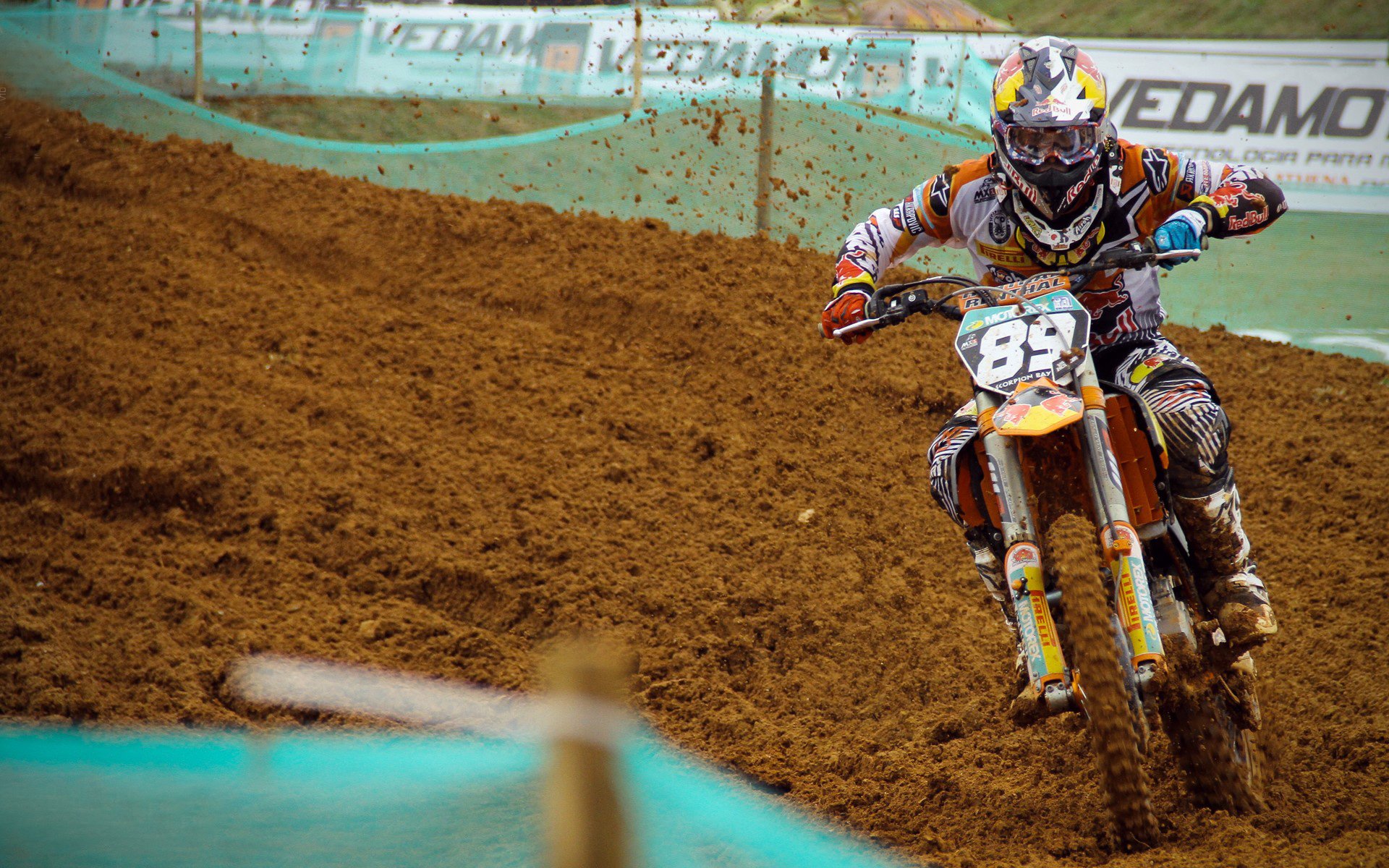 开云体育视频直播-戈贝尔数据全面爆炸，活塞防守锁死勇士，现代篮球的战术启示