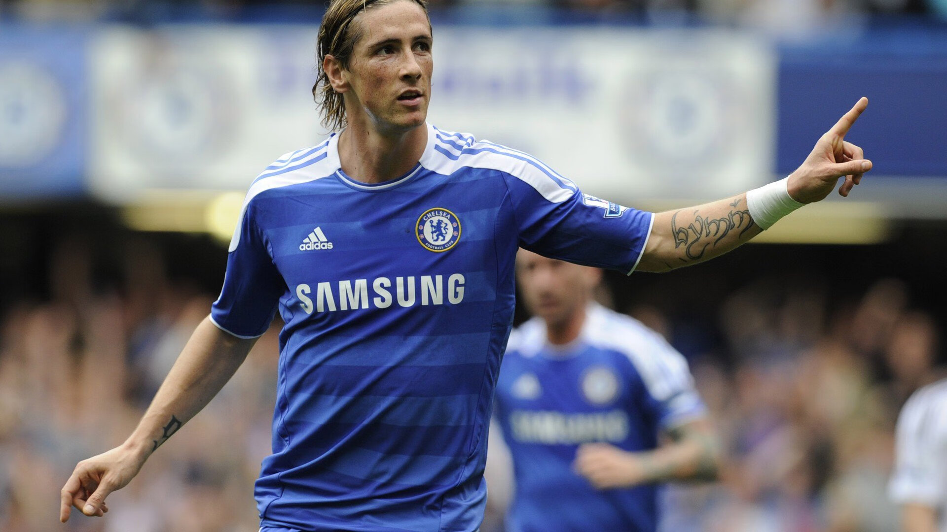 跨界主宰，从黄蜂强压广厦，到利拉德总决赛接管比赛