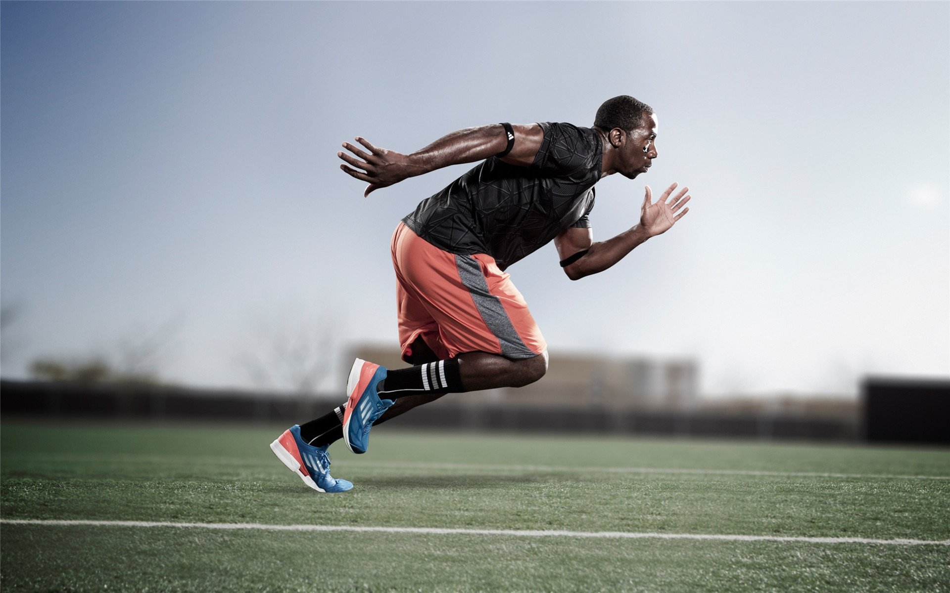 太阳单节拉开鹈鹕，保罗发挥堪称完美，掌控的艺术